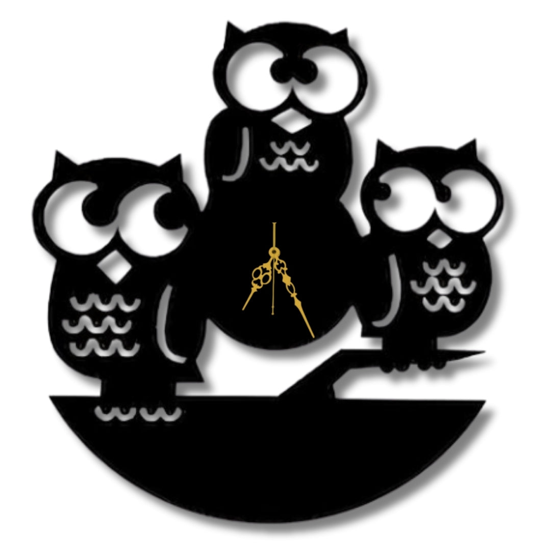 🦉 Whoooo's Watching Over Your Wall? 🕰️💫