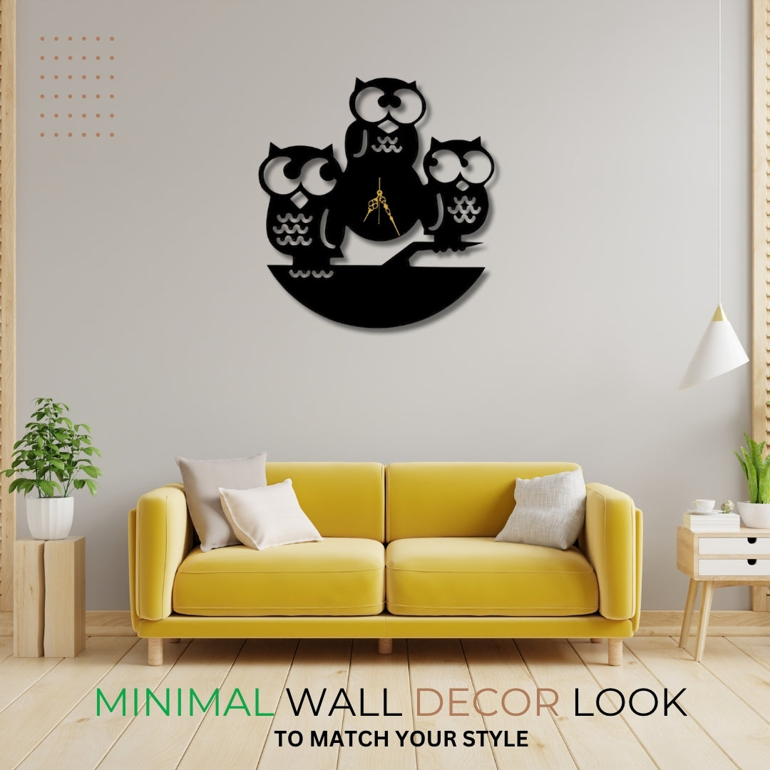 🦉 Whoooo's Watching Over Your Wall? 🕰️💫